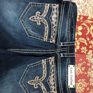 Rock Revival Vivian Mid-rise Curvy Boot